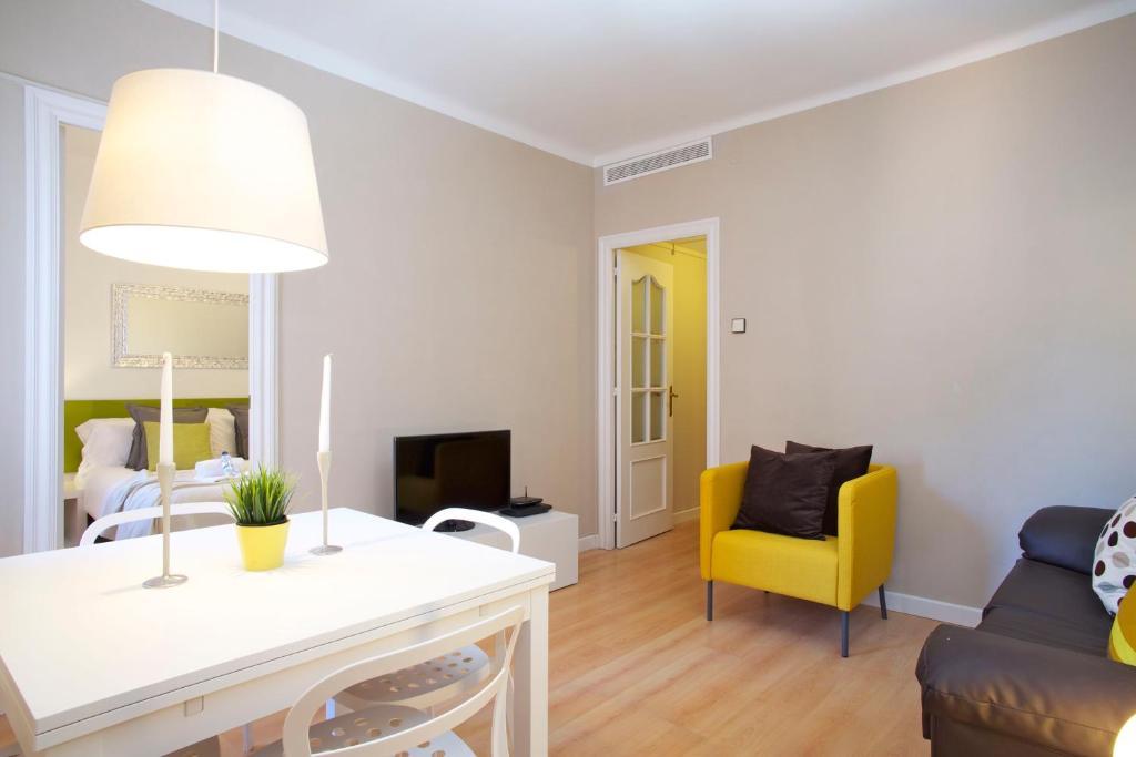 Apartment Barcelonaforrent The Sagrada Penthouse Barcelona